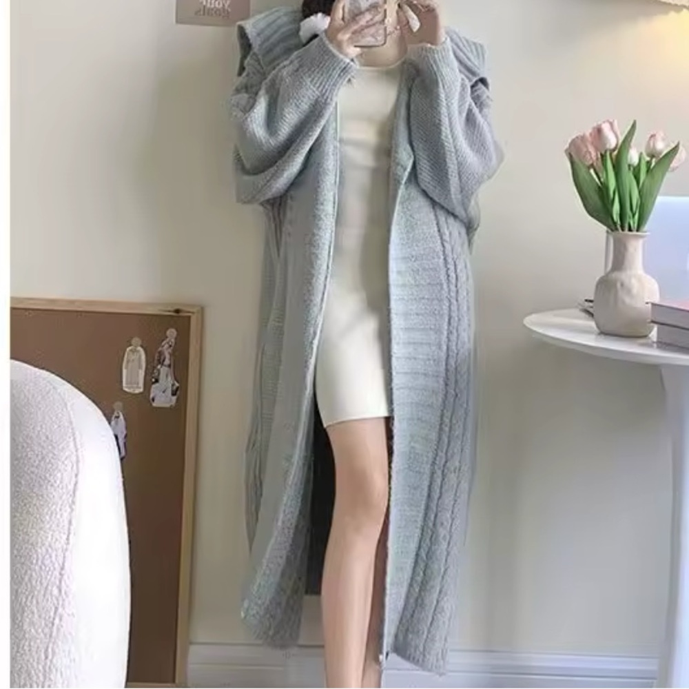 47. Silver grey OVERSIZED Gray Cardigan Chunky Long Duster fuzzy - Picture 3 of 5